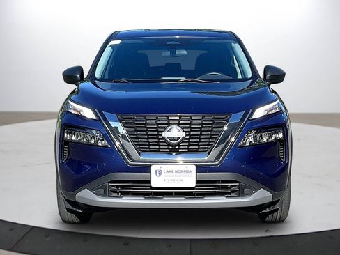 Used 2023 Nissan Rogue S FWD image 3