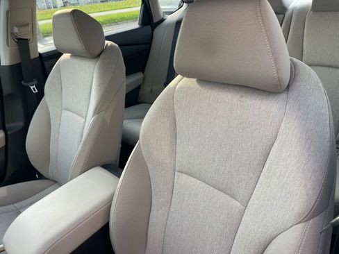 Certified 2023 Honda Accord EX image 6