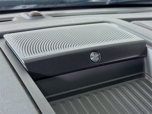 Used 2022 Ford F450 Platinum w/ FX4 Off-Road Package image 12