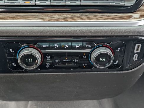 Used 2024 Chevrolet Silverado 1500 LT image 22