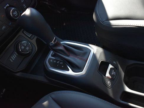 Used 2023 Jeep Renegade Trailhawk w/ Sun/Sound Group AWD/4WD image 30