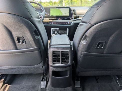 Used 2024 Kia Sportage X-Line AWD/4WD image 19