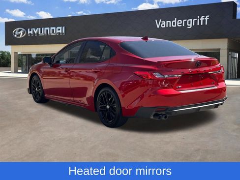 Used 2025 Toyota Camry SE w/ Convenience Package image 8