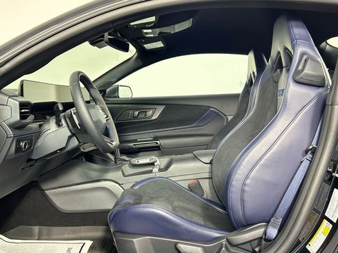 Used 2025 Ford Mustang Dark Horse image 28