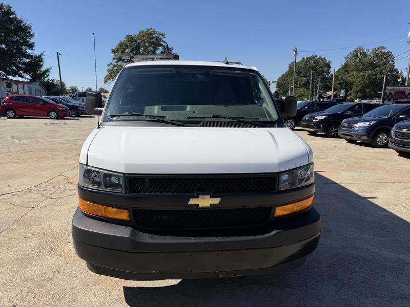 Used 2022 Chevrolet Express 3500 w/ Driver Convenience Package RWD image 8