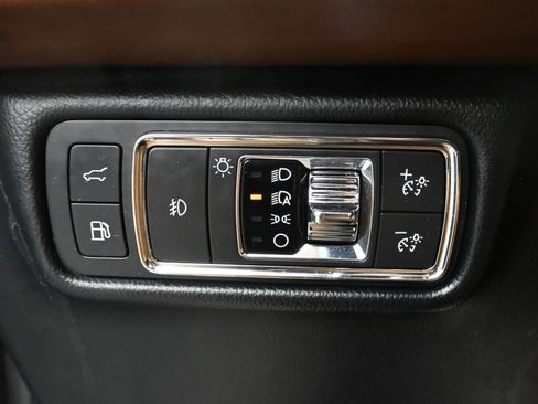 Used 2021 Lincoln Aviator Grand Touring w/ Elements Package Plus image 12