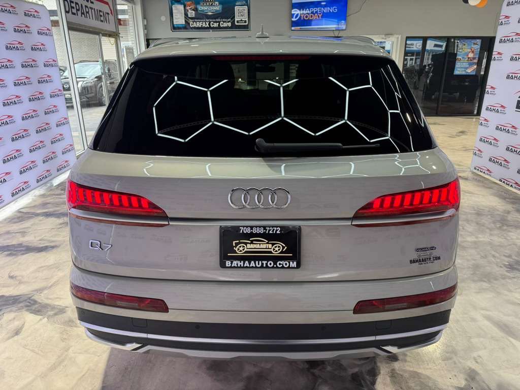 Used 2024 Audi Q7 3.0T Premium Plus AWD/4WD image 13