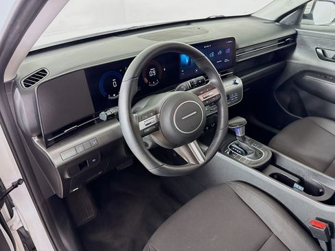 Used 2024 Hyundai Kona SEL image 8