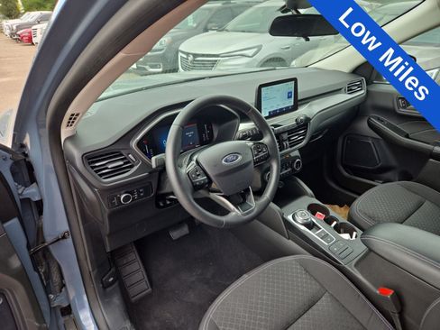Used 2024 Ford Escape Active AWD/4WD image 3