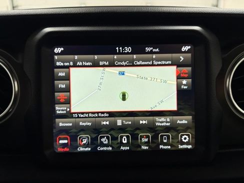 Used 2022 Jeep Gladiator Rubicon w/ Cold Weather Group AWD/4WD image 20