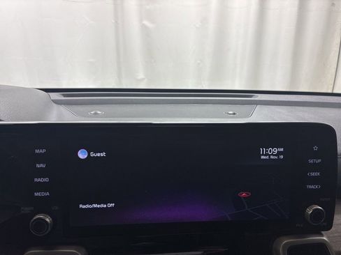 Used 2022 Kia Sorento EX image 10