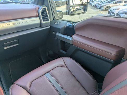 Certified 2022 Ford F250 Platinum image 19