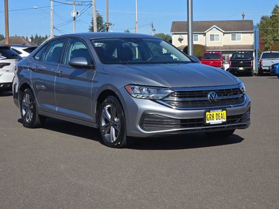 Used 2024 Volkswagen Jetta SE