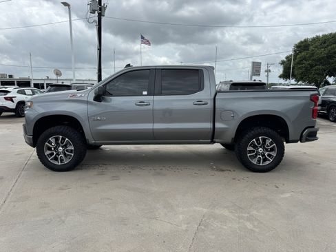 Used 2021 Chevrolet Silverado 1500 RST w/ Z71 Off-Road Package AWD/4WD image 7