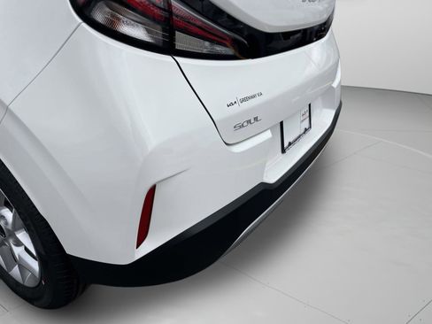 New 2025 Kia Soul LX image 10