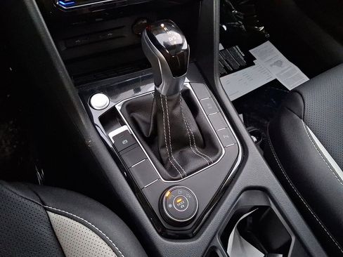 New 2025 Volkswagen Taos SEL AWD/4WD image 17