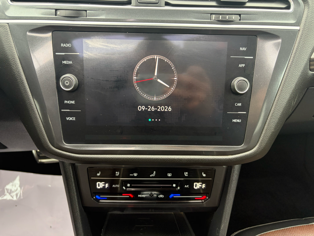 Used 2022 Volkswagen Tiguan SEL R-Line AWD/4WD image 20