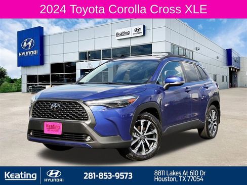 Used 2024 Toyota Corolla Cross XLE image 1