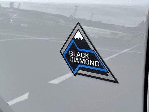 Used 2022 Ford Bronco Black Diamond AWD/4WD image 10