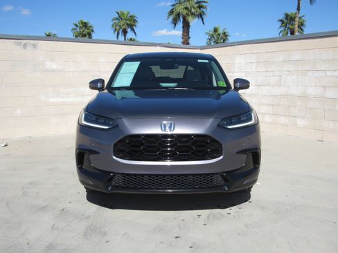 Certified 2023 Honda HR-V EX-L image 3