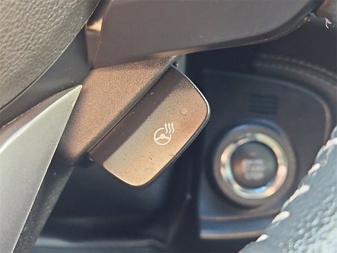 Used 2023 Subaru Outback Limited image 23