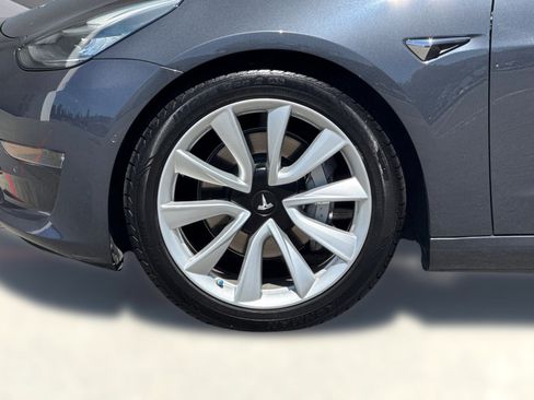 Used 2018 Tesla Model 3 Long Range AWD/4WD image 11