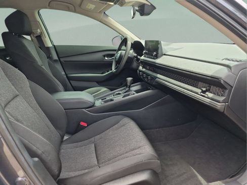 Certified 2025 Honda Accord LX image 20