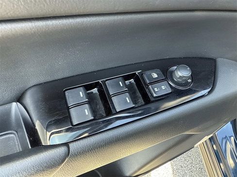 Used 2025 MAZDA CX-5 AWD 2.5 S w/ Preferred Package image 12