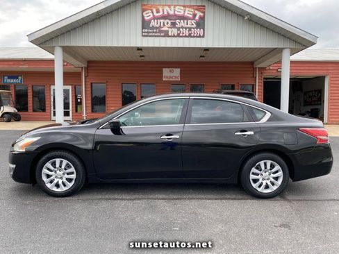 Used 2013 Nissan Altima 2.5 S image 1