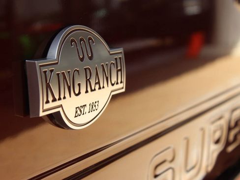 Used 2016 Ford F250 King Ranch w/ King Ranch w/Chrome Package AWD/4WD image 29
