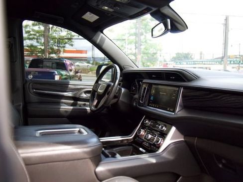 Used 2021 GMC Yukon Denali AWD/4WD image 31
