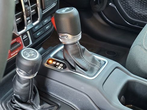 Used 2025 Jeep Wrangler Unlimited Sport S 4xe AWD/4WD image 19