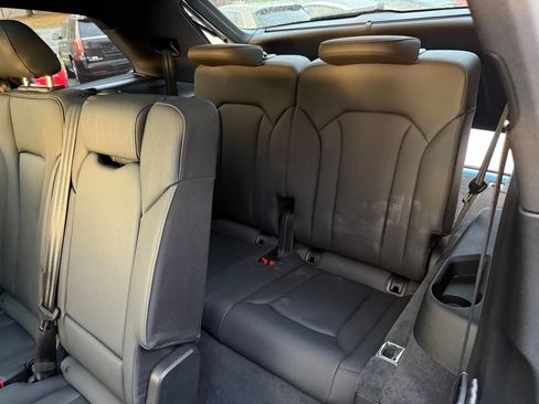Used 2023 Audi Q7 2.0T Premium Plus w/ Premium Plus Package image 16