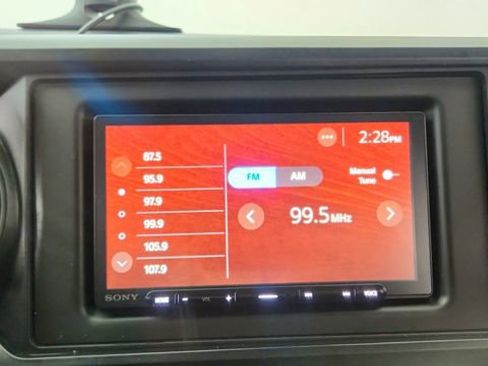 Used 2020 Toyota Tacoma SR image 47