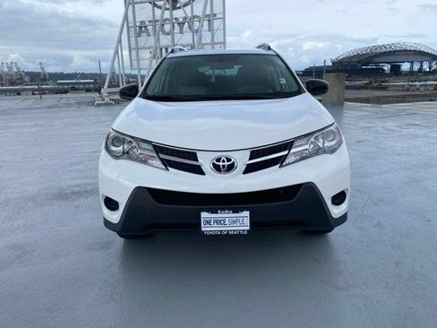 Used 2013 Toyota RAV4 LE AWD/4WD image 3