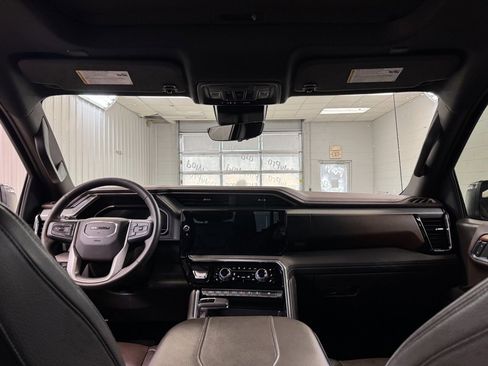 Used 2023 GMC Sierra 1500 Denali w/ Denali Reserve Package image 21