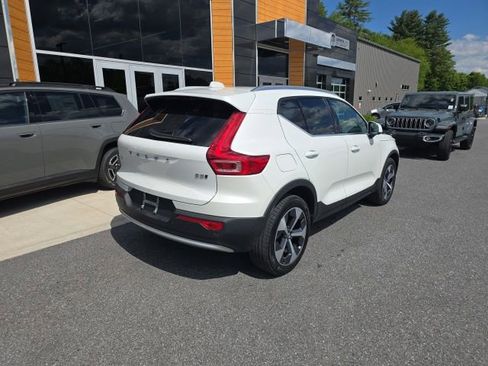Used 2025 Volvo XC40 B5 Plus w/ Protection Package Premier AWD/4WD image 6