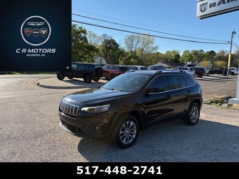 Used 2021 Jeep Cherokee Latitude Lux w/ Comfort/Convenience Group AWD/4WD image 1