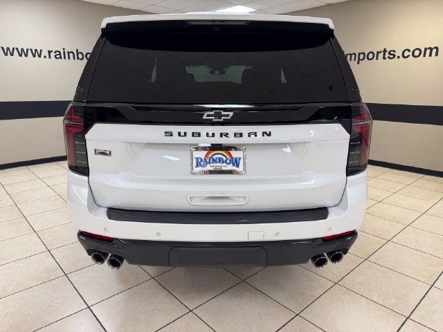 Used 2025 Chevrolet Suburban Z71 AWD/4WD image 5
