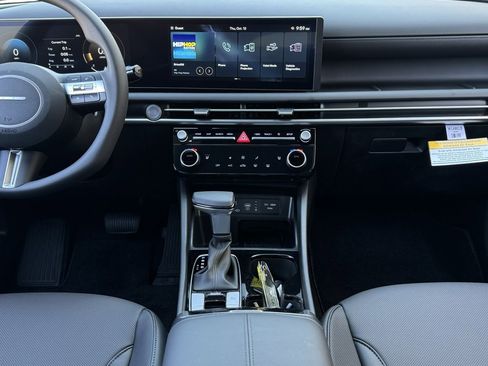 Used 2025 Hyundai Santa Cruz SEL image 5