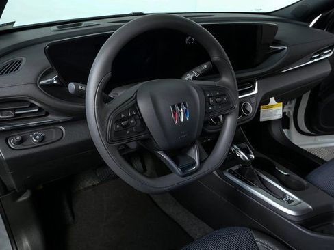 New 2026 Buick Envista Preferred w/ Convenience II Package image 4