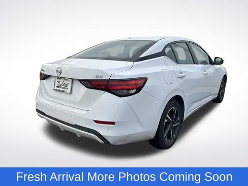 Used 2024 Nissan Sentra SV image 4