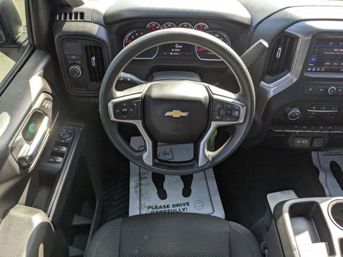 Used 2022 Chevrolet Silverado 1500 Custom w/ Safety Confidence Package image 16