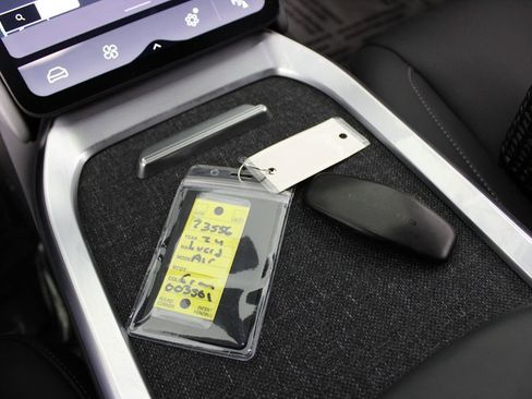 Used 2024 Lucid Air Pure image 19