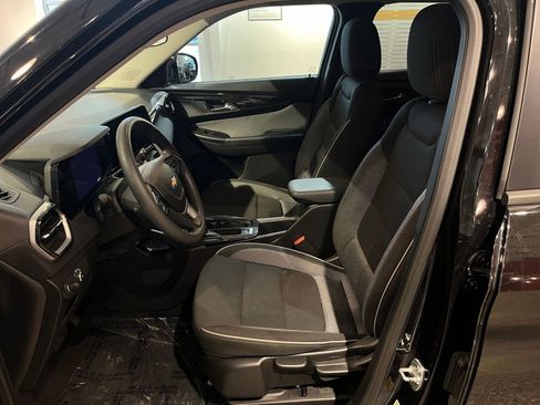 Used 2025 Chevrolet TrailBlazer LT image 27