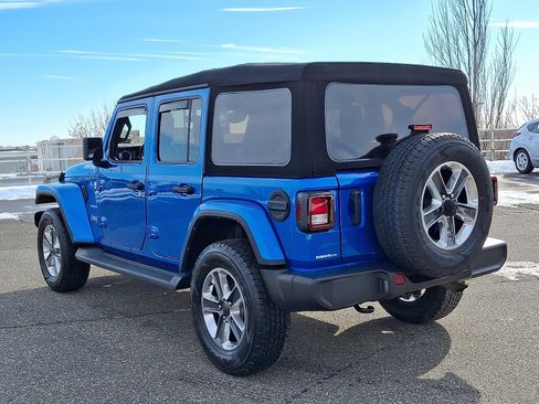 Used 2021 Jeep Wrangler Unlimited Sahara AWD/4WD image 4