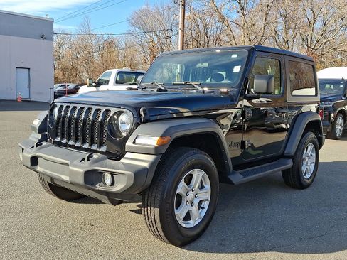 Used 2023 Jeep Wrangler Sport S image 4