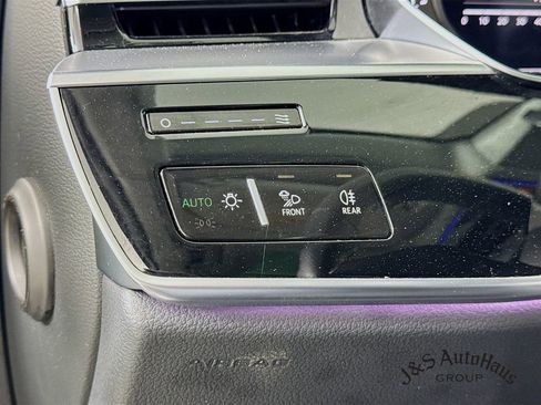 Used 2022 Audi S8 4.0T w/ S8 Comfort Plus Package image 10