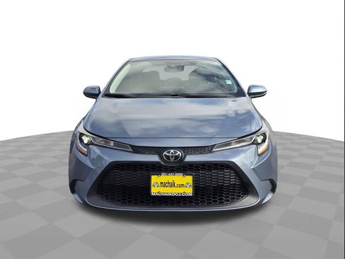 Used 2022 Toyota Corolla LE image 2