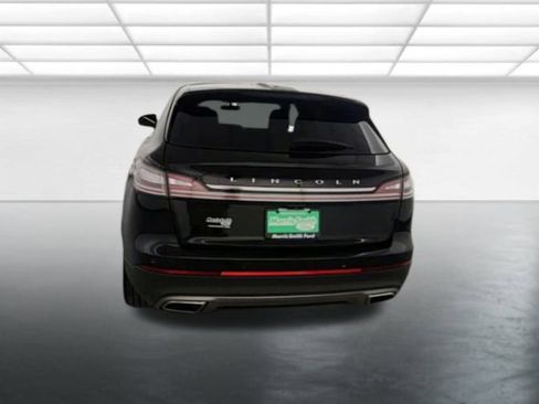 Used 2022 Lincoln Nautilus Reserve w/ Equipment Group 201A image 9